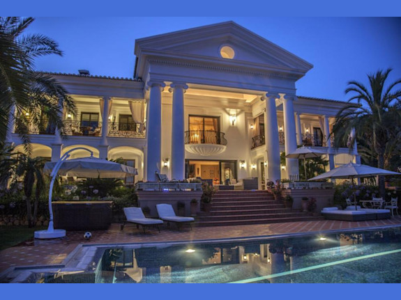 Stunning 5 Bedroom Villa, Marbella