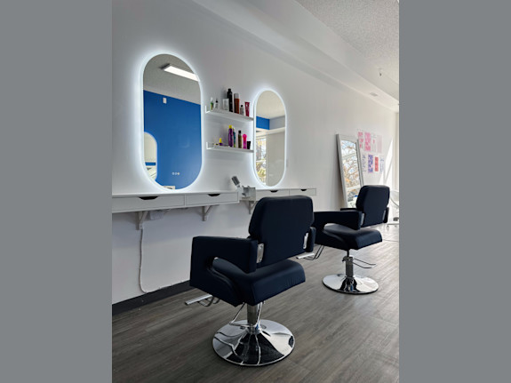 Salon WhiteBlue in Edmonton – Profitable & Ready