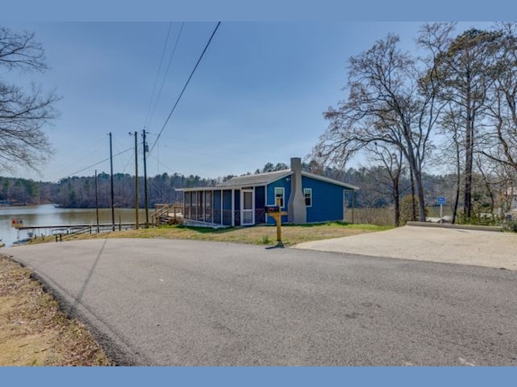 Waxahatchee Marina & Grill / RV / AirB&B's