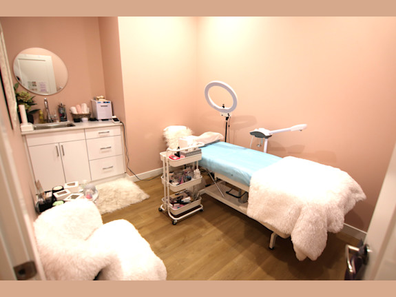 Health & Wellness Day Spa / Chiro / Massage /