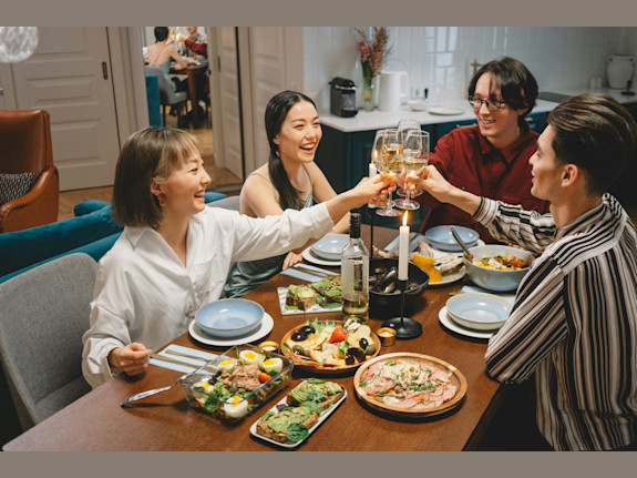 $65K Revenue – Multi-City Social-Dining Platform