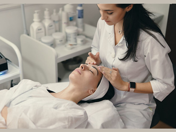 Medical Skincare Aesthetics Clinic For Sale in Edmonton, AB, Canada.