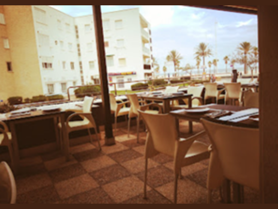 Famous Italian restaurant near Valencia (Spain)