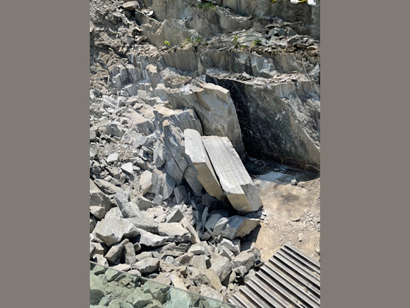 Gneiss Quarry for Sale