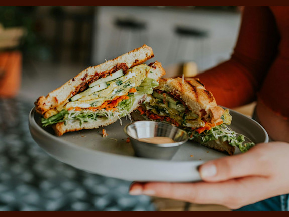 Full-Service Restaurant Serving Acadiana