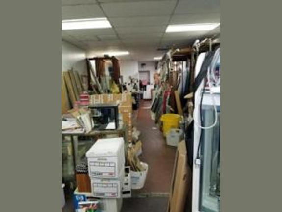 Established Glass and Mirror Company with Property