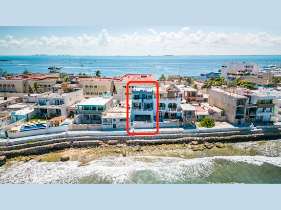 Thriving Business In Isla Mujeres Mexico