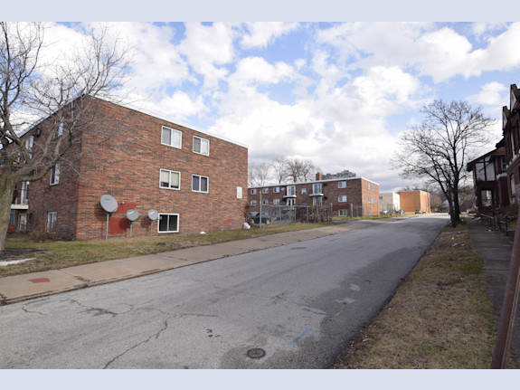 81 Unit Apartment Property For Sale