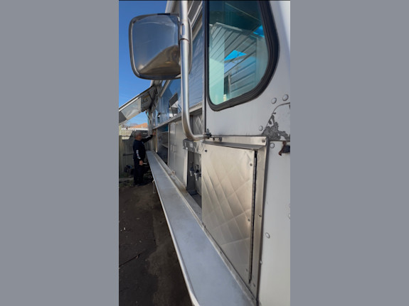 Thriving Food Truck Empire with Military Contracts