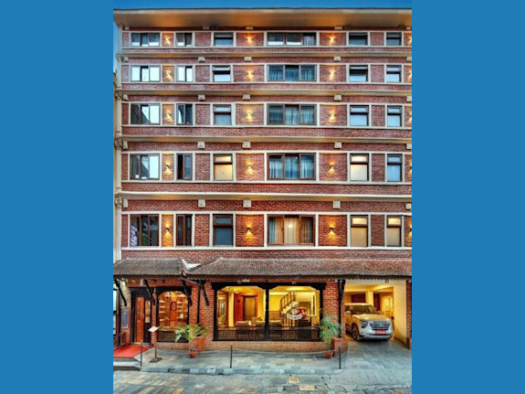 Building w/ 4 Star Hotel Project Approved - Lisboa