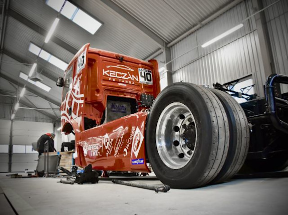 Light Duty Truck Part Mfg., E-commerce, and Repair