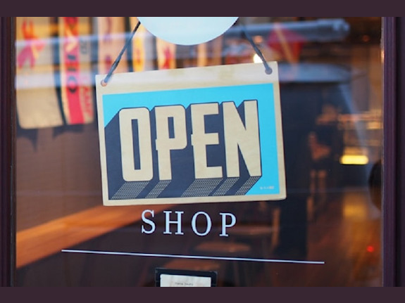 Great Location /  Lucrative Convenience Store in LV