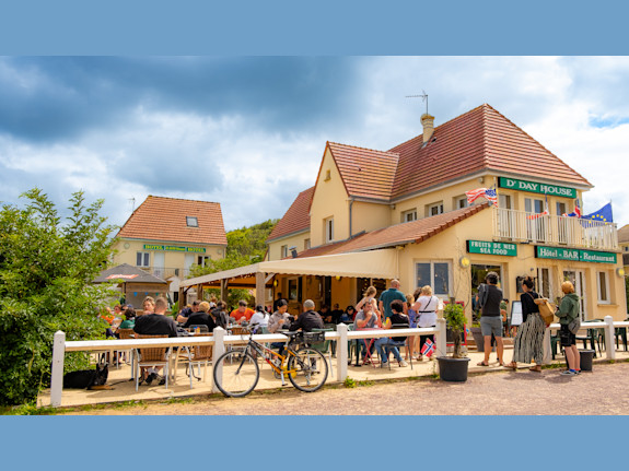 Beautiful Hotel And Restaurant in Omaha Beach