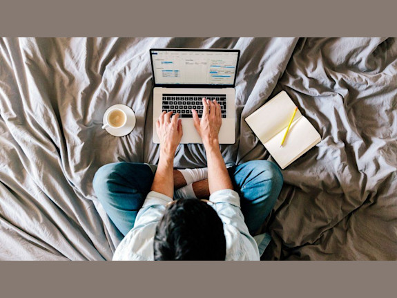 Website and 20 Facebook pages with 2.5M followers