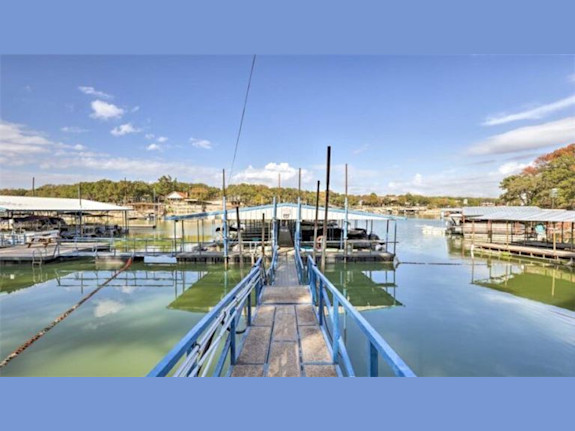 Lake Bridgeport Waterfront Resort & Income