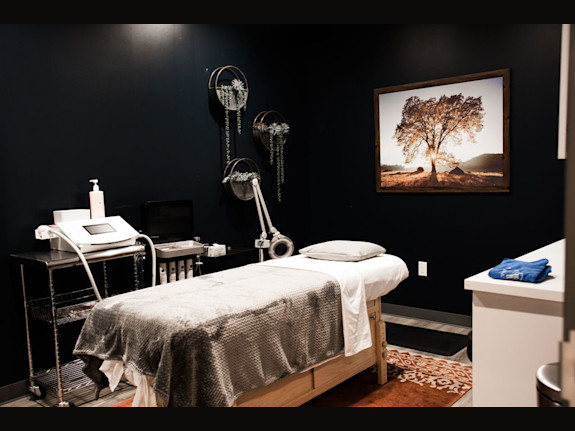 Cutting-Edge Restore Hyper Wellness Franchise