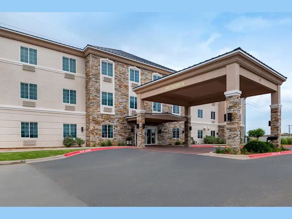 Operating Comfort Inn & Suites by Choice Hotels