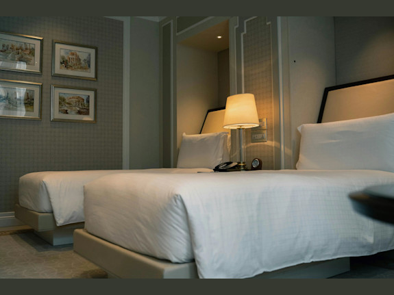 Popular 49-Room Waterfront Motel