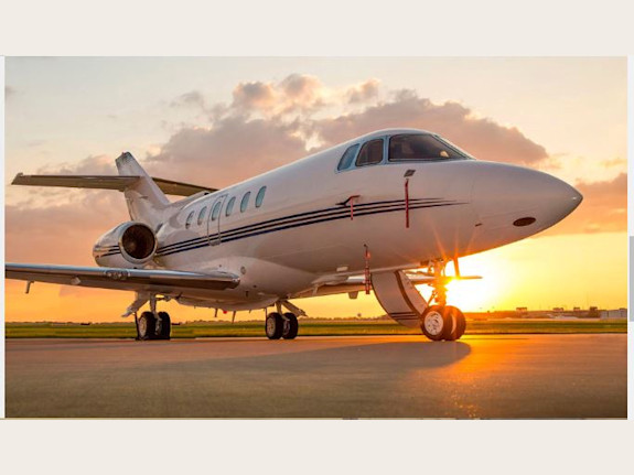 Aviation / Jet Part 135 / Hawker 900XP Under Mgmt