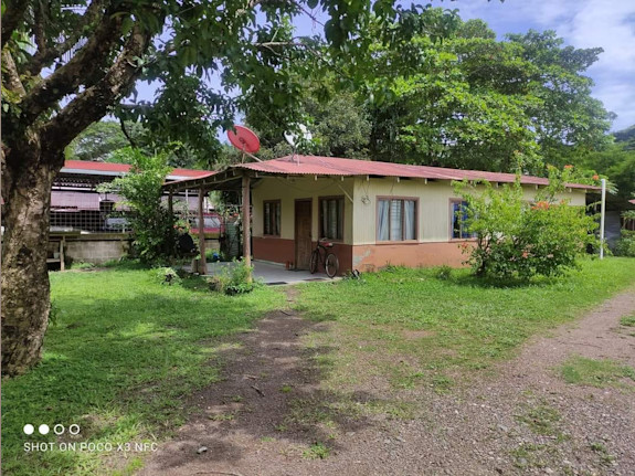 1300 M2 Lot With 3 Homes, In Panica Costa Rica
