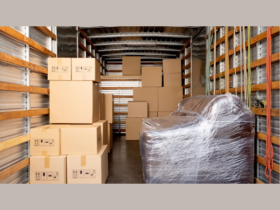 Moving & Junk Removal Franchise IL $800K Revenue