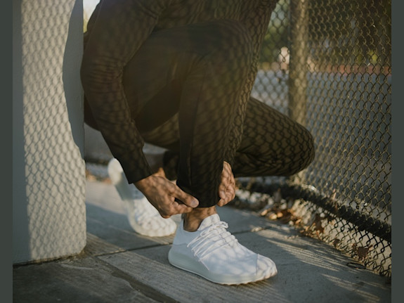 Unique Growing E-Comm Clothing Business w/ Patents