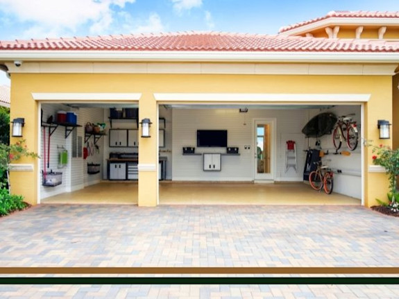 Strong Cash-Flow Overhead Door Operation