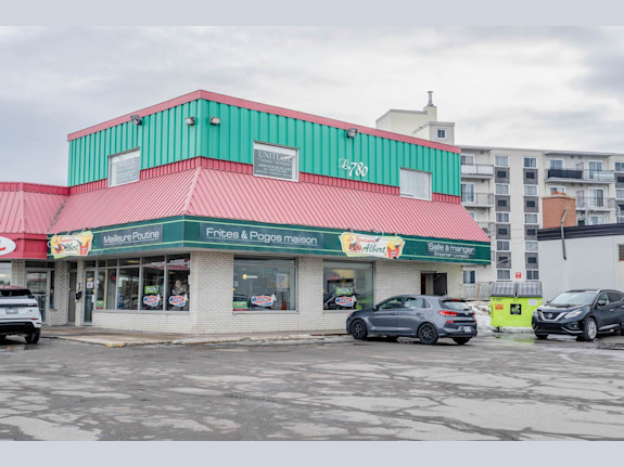 Commercial Building In Gatineau High Visibility