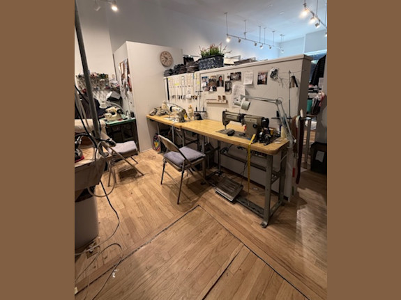 39 yr Est. Boutique & Tailor For Sale in New York