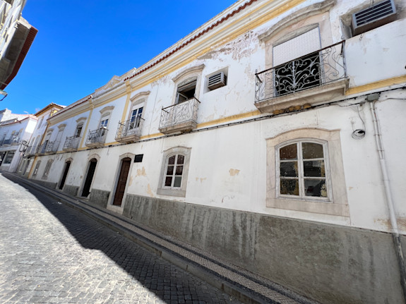 Prestigious Historic  Renovation, Elvas, Portugal