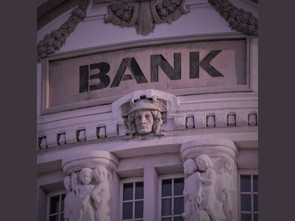 1.2K%Forecast/year/IPO/3yrs