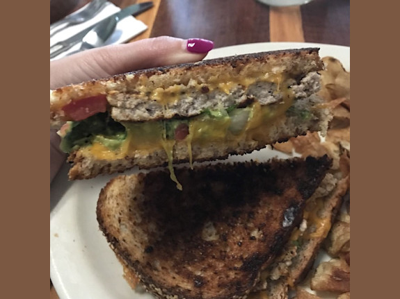 Established Restaurant in Prime Shopping Center