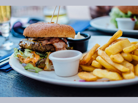 Established & Profitable Fast Casual Dining Fran.