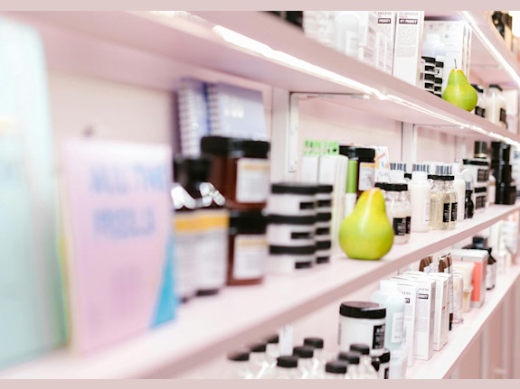 Reputable Beauty Supply Company With Building For Sale in Eastern Ontario