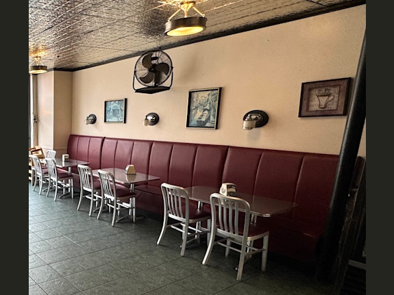 Pizzeria & Restaurant for Sale in New York