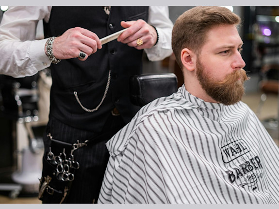 Luxury Barbershop – Six-Figure Earnings, Below-Market Rent
