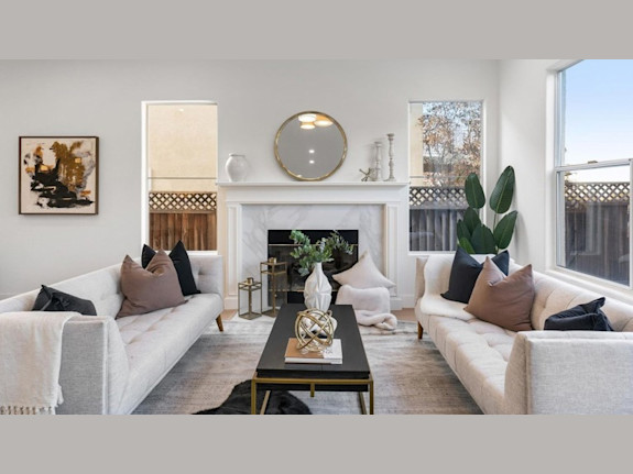 Profitable, Turnkey Real Estate Staging Business