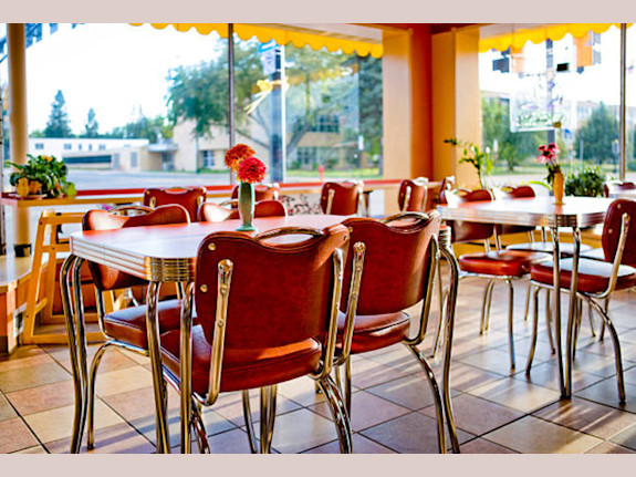 Absentee 25 year old Breakfast & Lunch Diner