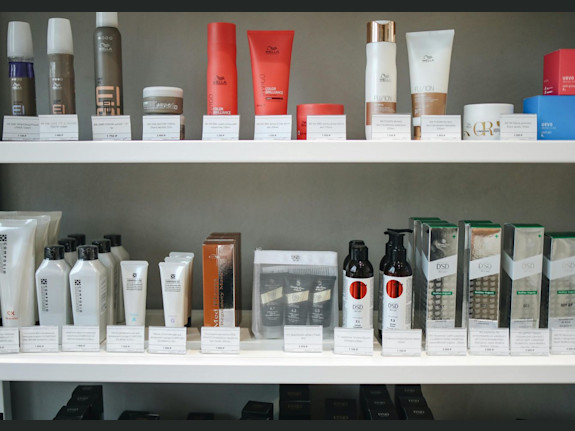 Reputable Beauty Supply Company With Building For Sale in Eastern Ontario