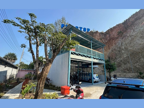 Established Bar & Unique Party Bike Business