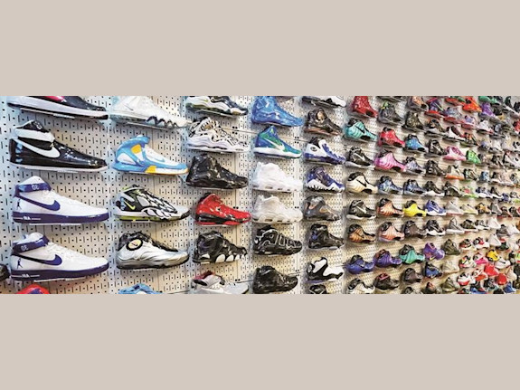 High-End Apparel & Sneaker Retailer in Pacific NW