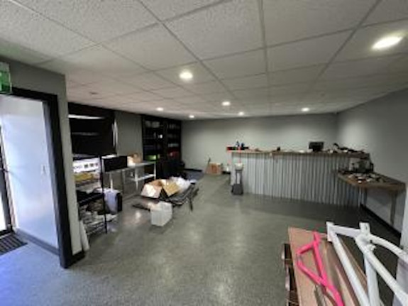 Powder Coating, Sandblasting & Refinishing Shop