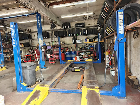 Auto Repair Center For Sale in New York