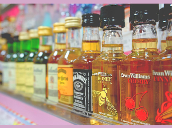 50-year-old Conveniently Located, Discount Liquor Store!