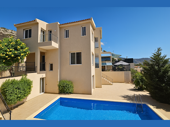 Panoramic View 6-Bedroom Villa in Peyia, Paphos