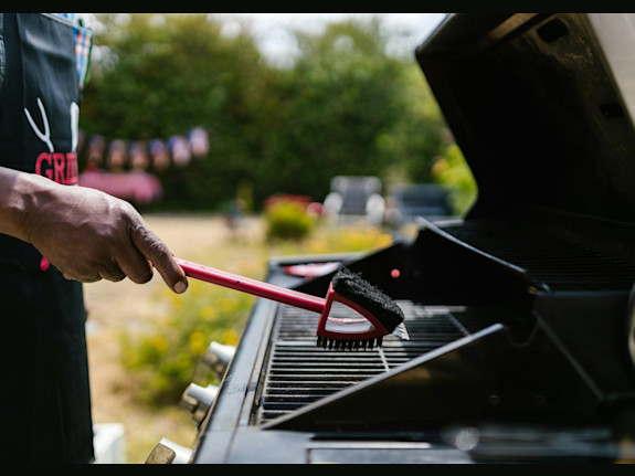 Highly Profitable, Mobile Outdoor Grill Cleaning and Repair Service