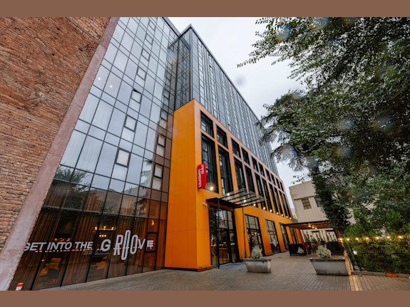 Rare Investment Opportunity: thriving Hotel in the