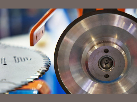 Sharpen Your Future : Saw Sharpening Business