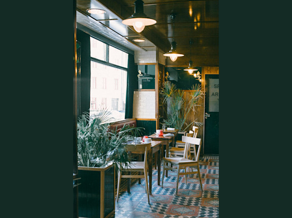 Very Popular and Well-Established Cafe