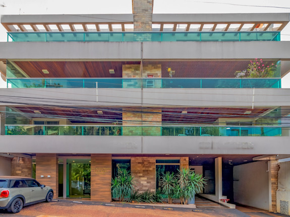 Residential/Comercial Building for sale